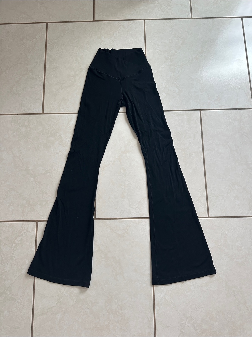 Aerie High-rise Offline Criss Cross High-Waist Black Flared Women’s Leggings
